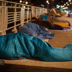 Migranten slapen op straat